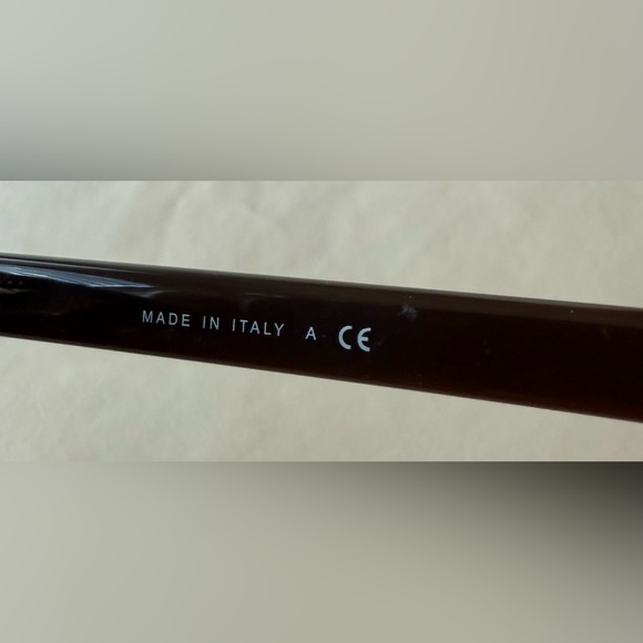 CHANEL Sunglasses with Gold Chain Brow - Picture 3 of 6